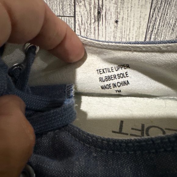 Loft women’s blue denim lace up fashion sneakers size 7 - Picture 4 of 7